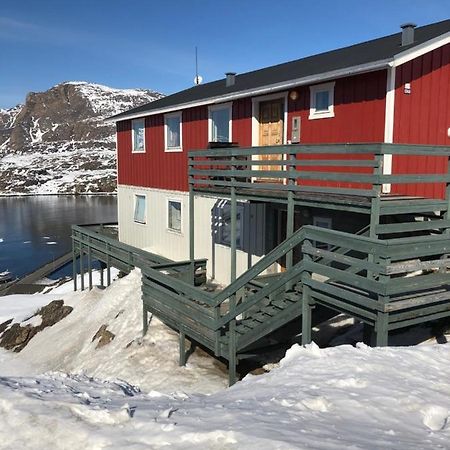 Isi4U Hostel Sisimiut Exteriör bild