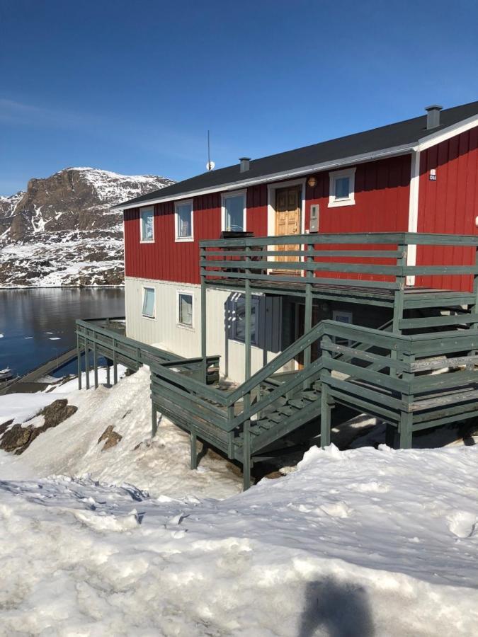 Isi4U Hostel Sisimiut Exteriör bild