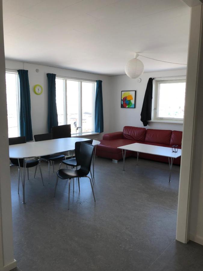 Isi4U Hostel Sisimiut Exteriör bild